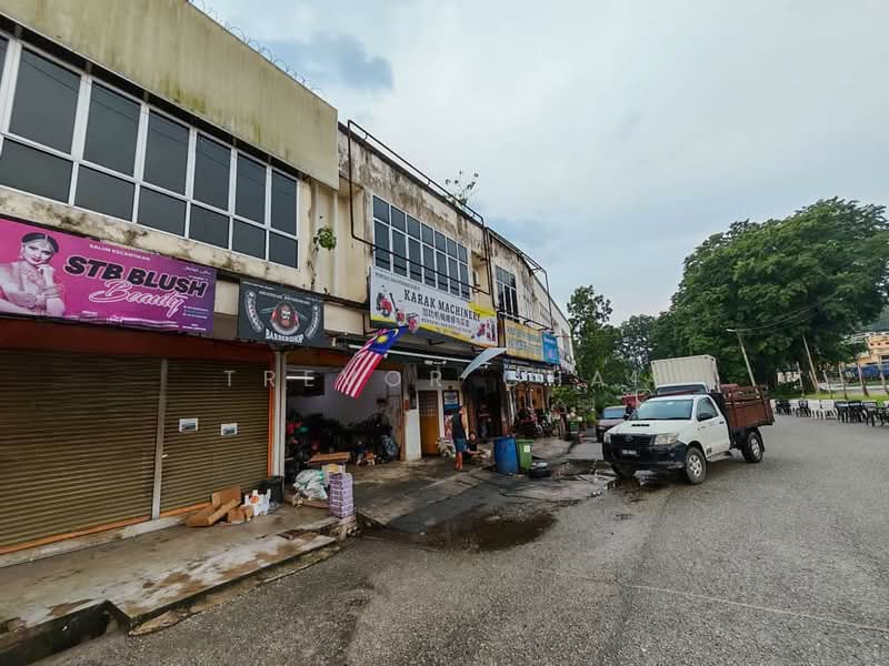 Shop for Rent in Taman Karak Permai (Sabai) - Trevor Chai - Exterior - PropertyGuru.com.my
