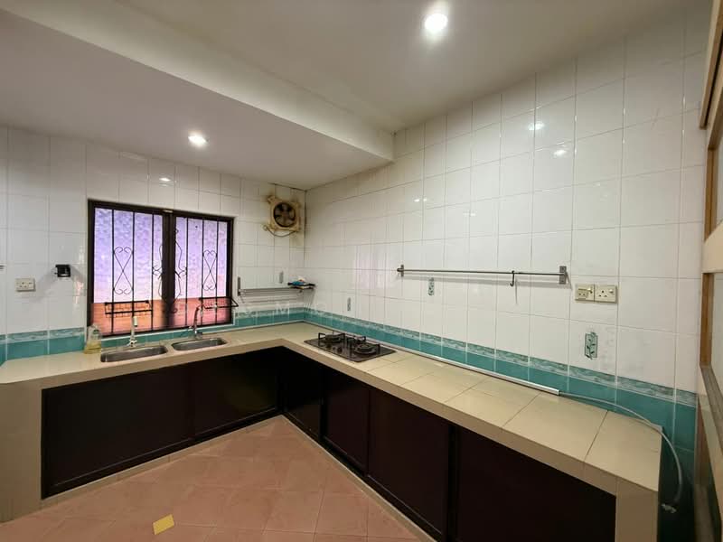 1-storey Terraced House for Rent in Bukit Indah (Iskandar Puteri (Nusajaya)) - Desmond Yap - Kitchen - PropertyGuru.com.my