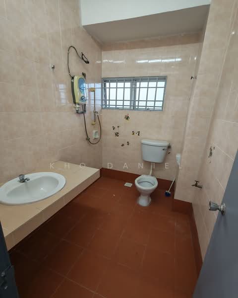 Rumah Teres 2-Tingkat untuk Dijual di Bandar Bukit Tinggi 2 (Klang) - Kho Daniel - Bathroom - PropertyGuru.com.my