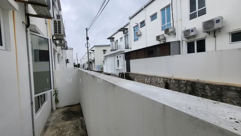 2-storey Terraced House for Rent in Bandar Sri Sendayan (Negeri Sembilan) - Ismi Muhammad - Exterior - PropertyGuru.com.my