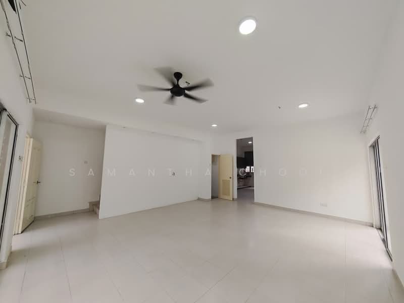 Rumah Teres untuk Dijual di Taman Dato Demang (Seri Kembangan) - Samantha Chooi - Living Room - PropertyGuru.com.my