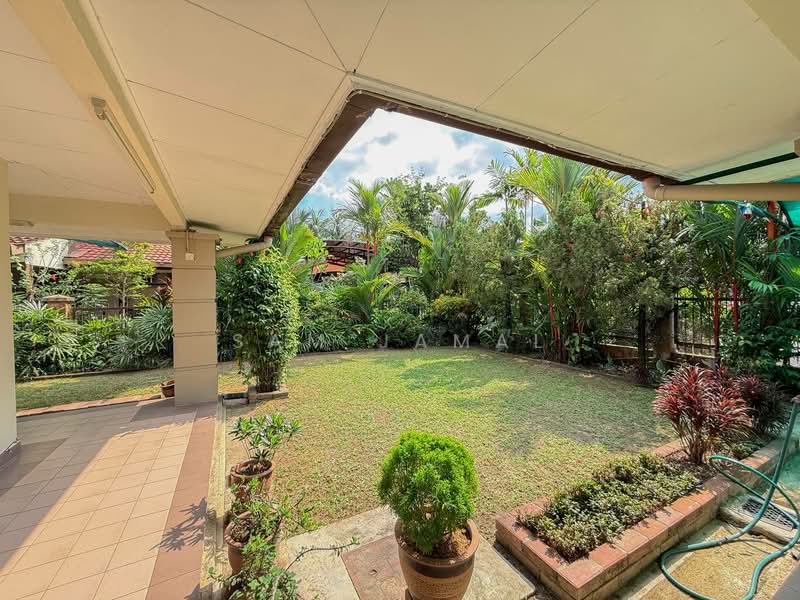 Semi-Detached House for Sale in Balakong (Selangor) - Sam Jamal - Garden - PropertyGuru.com.my