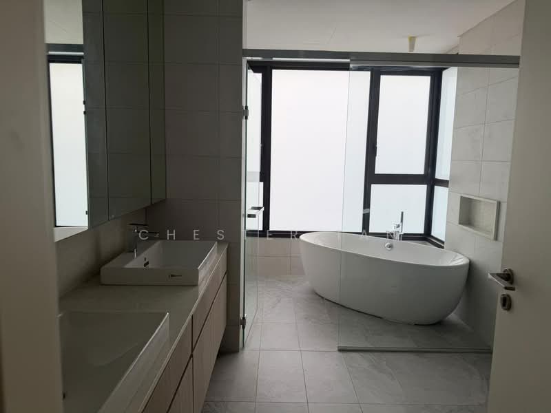 Servis Apartment untuk Disewa di Jendela Residences - Chester Tan - Bathroom - PropertyGuru.com.my