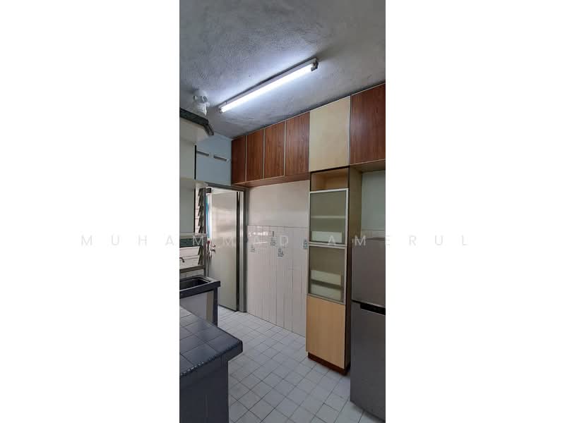 Apartment for Rent at Subang Perdana Goodyear Court 9 - Muhammad Amerul - Kitchen - PropertyGuru.com.my