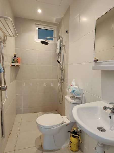 Kondominium untuk Dijual di D'Aman Residence - Jayden Geh - Bathroom - PropertyGuru.com.my