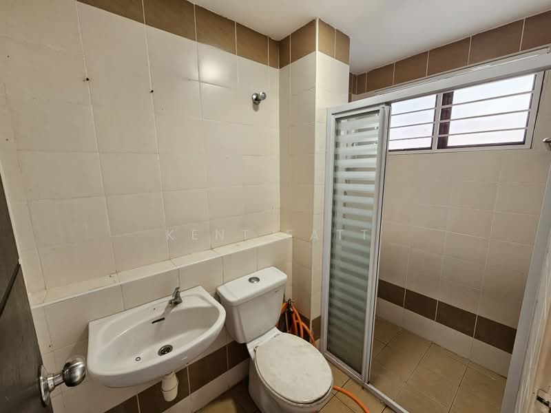 Rumah Teres 3 Tingkat untuk Dijual di Taman Bukit Prima (Cheras) - Kent Fatt - Bathroom - PropertyGuru.com.my