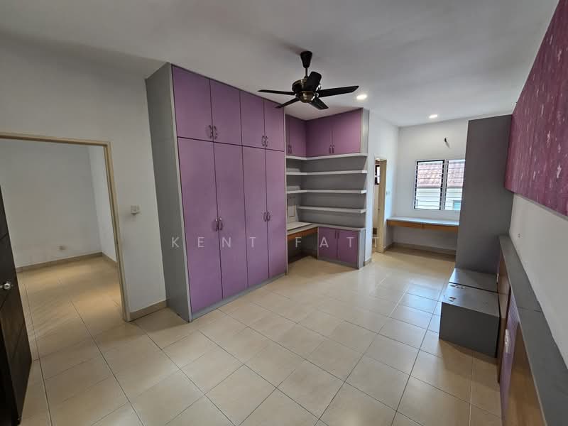 Rumah Teres 3 Tingkat untuk Dijual di Taman Bukit Prima (Cheras) - Kent Fatt - Bedroom - PropertyGuru.com.my