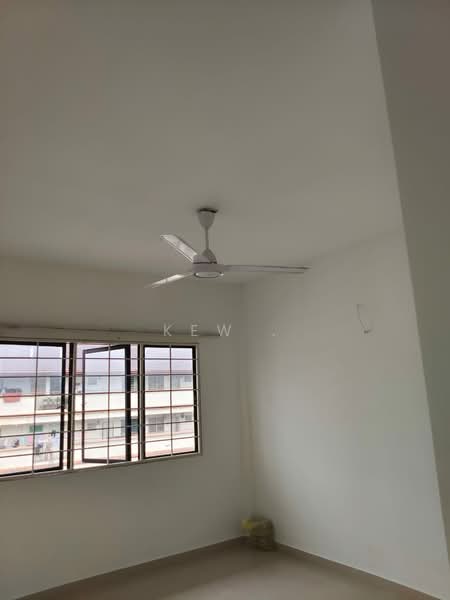 Pangsapuri untuk Dijual di Indah 1 Apartment - Kew . - Interior - PropertyGuru.com.my