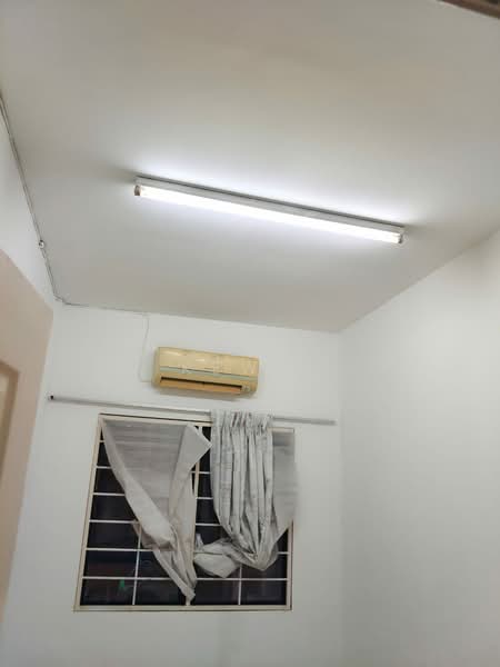 Pangsapuri untuk Dijual di Indah 1 Apartment - Kew . - Interior - PropertyGuru.com.my