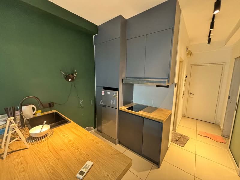 Servis Apartment untuk Disewa di Centrestage Designer Suite - Kian Fei - Kitchen - PropertyGuru.com.my