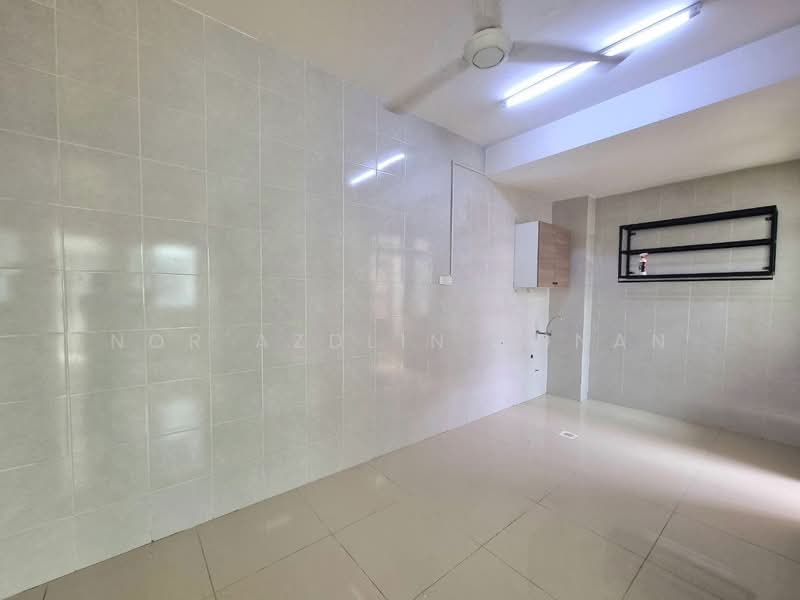 Rumah Berkembar untuk Dijual di Bandar Saujana Putra (Tanjong Duabelas) - Nor Azdlin Adnan - PropertyGuru.com.my