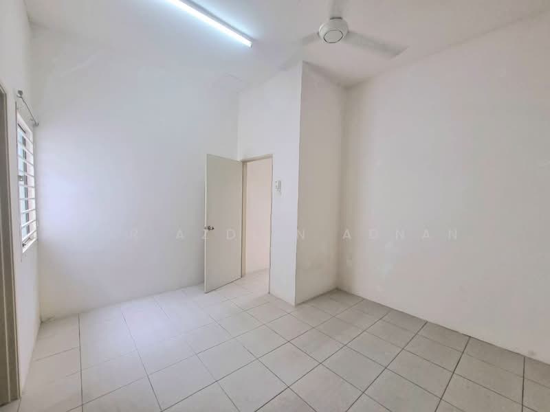 Rumah Berkembar untuk Dijual di Bandar Saujana Putra (Tanjong Duabelas) - Nor Azdlin Adnan - PropertyGuru.com.my