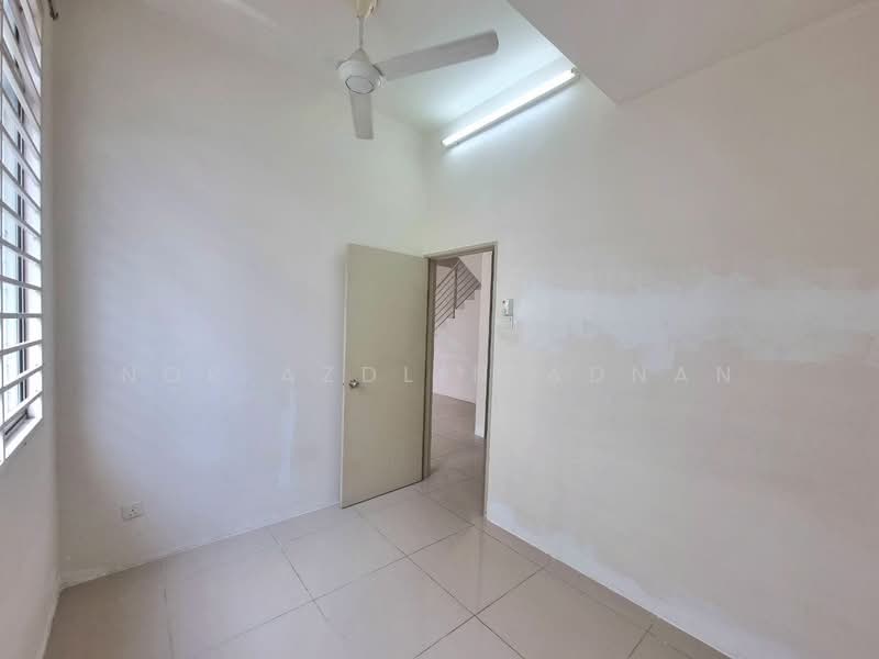 Rumah Berkembar untuk Dijual di Bandar Saujana Putra (Tanjong Duabelas) - Nor Azdlin Adnan - PropertyGuru.com.my