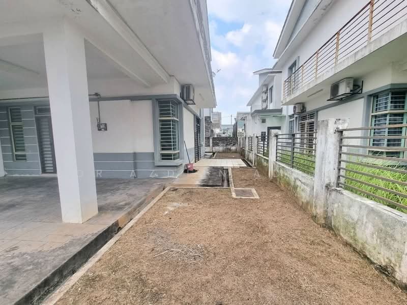Rumah Berkembar untuk Dijual di Bandar Saujana Putra (Tanjong Duabelas) - Nor Azdlin Adnan - PropertyGuru.com.my