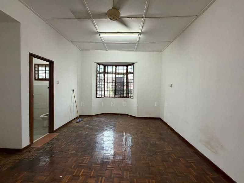 Rumah Teres 2 Tingkat untuk Dijual di Taman Universiti (Skudai) - Melinda Ee - Living Room - PropertyGuru.com.my