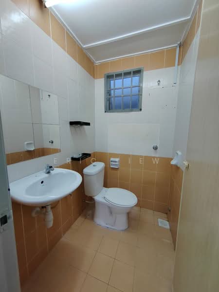 Rumah Teres 2 Tingkat untuk Disewa di Bandar Sungai Long (Selangor) - Eric Liew - Bathroom - PropertyGuru.com.my