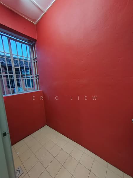 Rumah Teres 2 Tingkat untuk Disewa di Bandar Sungai Long (Selangor) - Eric Liew - Balcony - PropertyGuru.com.my