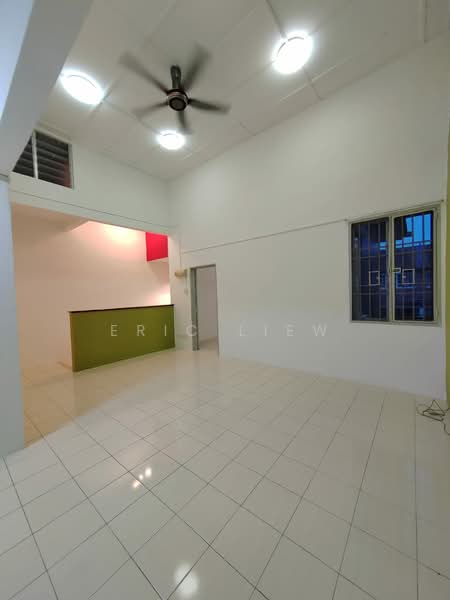 Rumah Teres 2 Tingkat untuk Disewa di Bandar Sungai Long (Selangor) - Eric Liew - Living Room - PropertyGuru.com.my