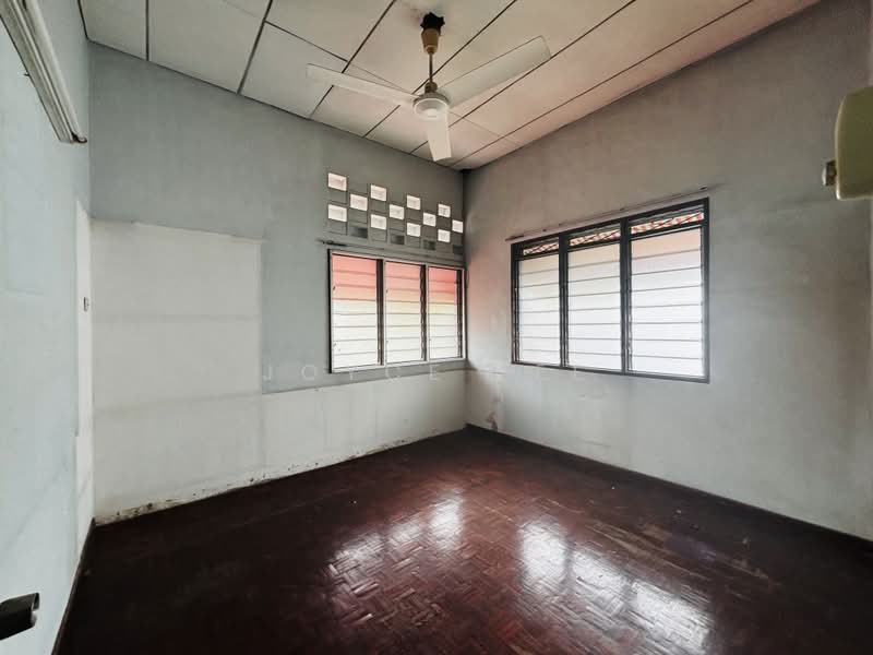 Rumah Berkembar untuk Dijual di Jalan Kebun Bunga (George Town) - Joyce Lee - Interior - PropertyGuru.com.my