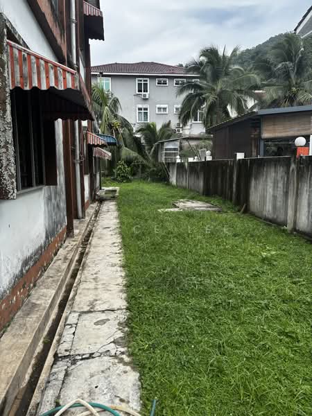 Rumah Berkembar untuk Dijual di Jalan Kebun Bunga (George Town) - Joyce Lee - Exterior - PropertyGuru.com.my