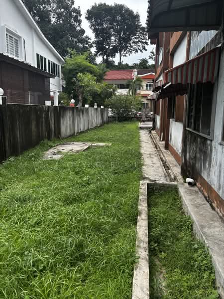 Rumah Berkembar untuk Dijual di Jalan Kebun Bunga (George Town) - Joyce Lee - Exterior - PropertyGuru.com.my