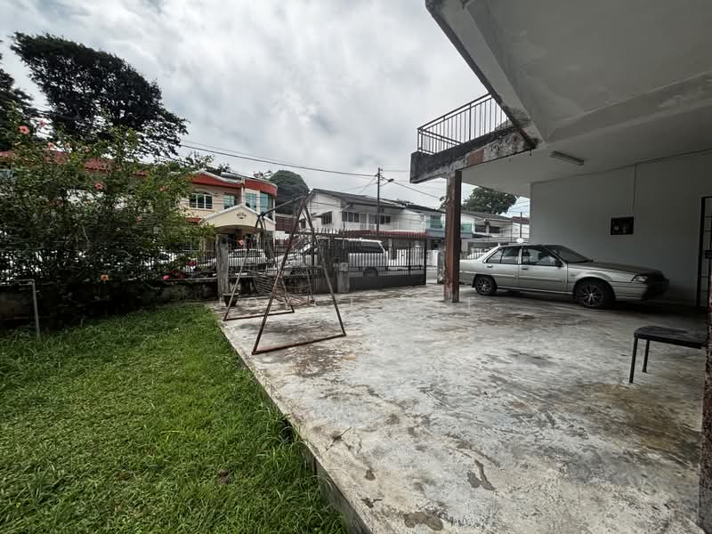 Rumah Berkembar untuk Dijual di Jalan Kebun Bunga (George Town) - Joyce Lee - Exterior - PropertyGuru.com.my