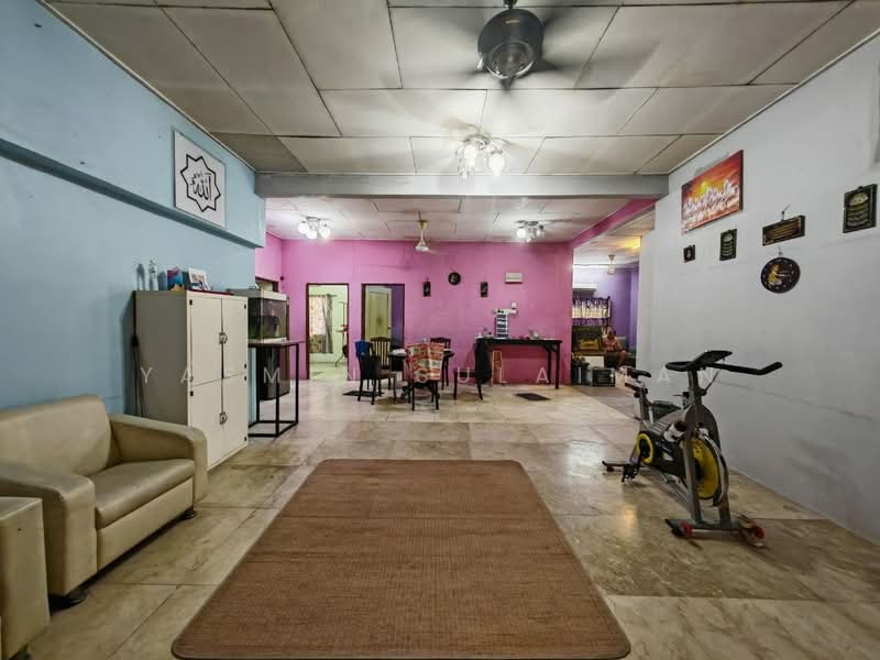 Bungalow for Sale in Sungai Buloh (Selangor) - Yasmin Sulaiman - Living Room - PropertyGuru.com.my