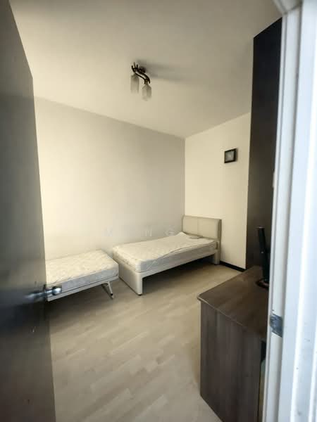 Kondominium untuk Dijual di Bayswater Resort Condominium - Meng . - Bedroom - PropertyGuru.com.my