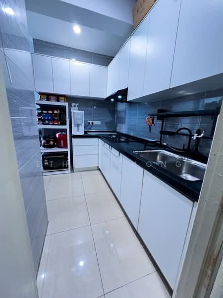 Pangsapuri untuk Dijual di Impian Sentosa - Ethan Chong - Kitchen - PropertyGuru.com.my