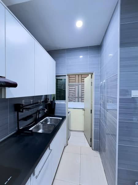 Pangsapuri untuk Dijual di Impian Sentosa - Ethan Chong - Kitchen - PropertyGuru.com.my