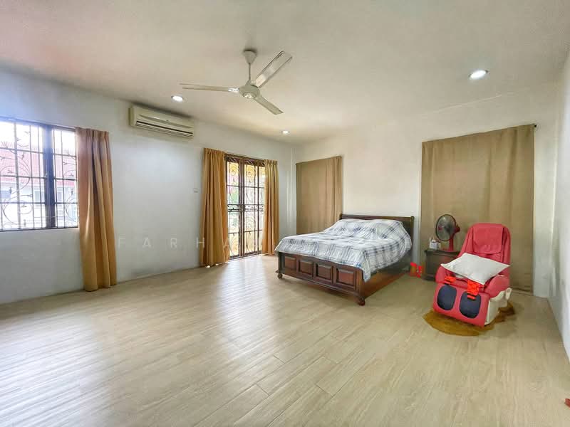 Semi-Detached House for Sale in Bandar Nusaputra (Puchong) - Farhan Rafael - Bedroom - PropertyGuru.com.my