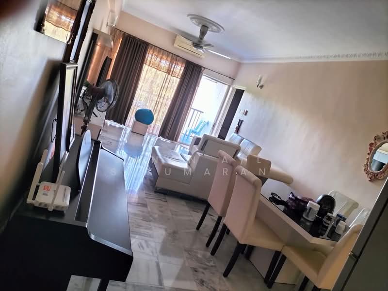 Kondominium untuk Dijual di Le Chateau 2 - Sanan A/L Sukumaran - Living Room - PropertyGuru.com.my