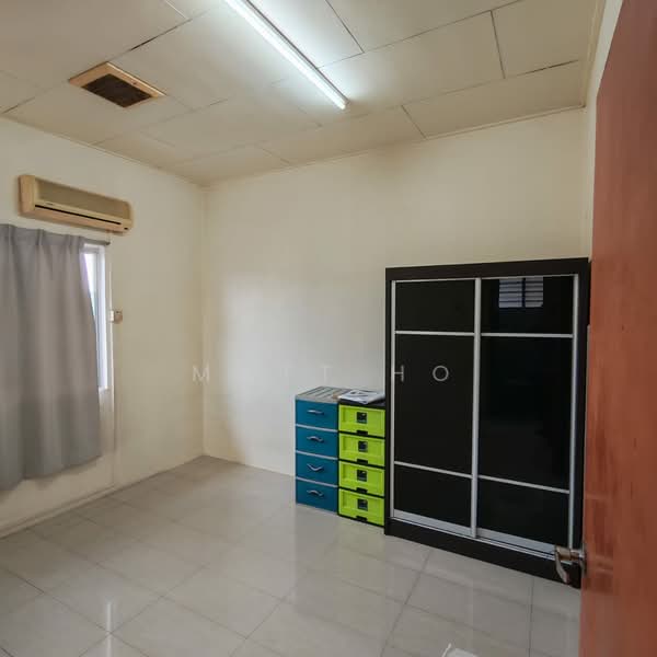 Pangsapuri untuk Dijual di Taman Serdang Raya Seksyen 3 Apartment - Matt Ho - PropertyGuru.com.my