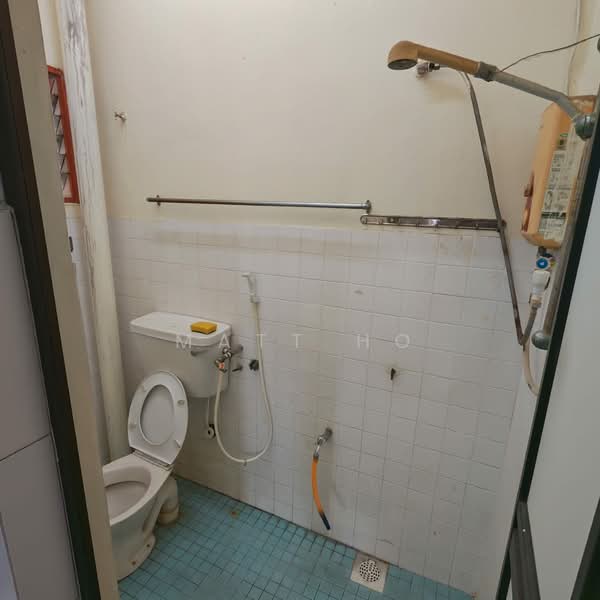 Pangsapuri untuk Dijual di Taman Serdang Raya Seksyen 3 Apartment - Matt Ho - PropertyGuru.com.my