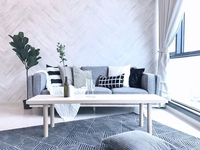 Servis Apartment untuk Disewa di Vogue Suites One - TS Teh - Living Room - PropertyGuru.com.my