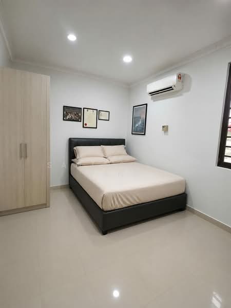 Semi-Detached House for Sale in Taman Seri Setia (Johor Bahru) - Santorinic Wang - Bedroom - PropertyGuru.com.my