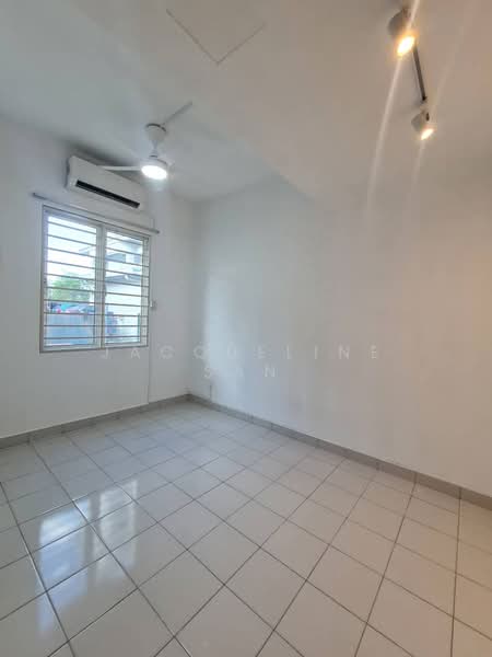 Rumah Teres 2 Tingkat untuk Dijual di Taman Tiara East (Semenyih) - Jacqueline San - Interior - PropertyGuru.com.my