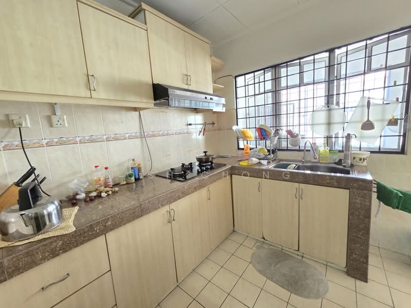 2-storey Terraced House for Sale in Putra Heights (Subang Jaya) - Josh Chong - Kitchen - PropertyGuru.com.my