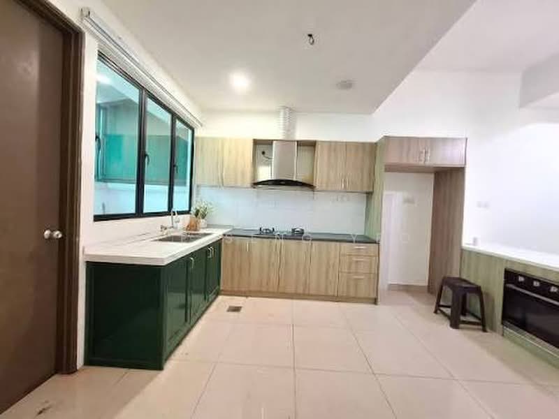 3-storey Terraced House for Sale in Taman Scientex Rawang (Rawang) - Yee Seng Yeo - Kitchen - PropertyGuru.com.my