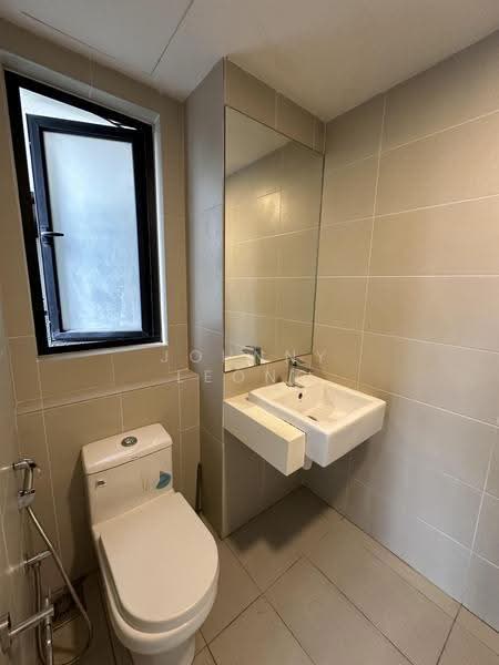 Kediaman Servis untuk Disewa di Kanvas SOHO - Johnny Leong - Bathroom - PropertyGuru.com.my
