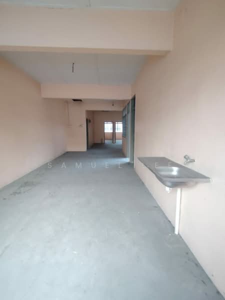 Kedai / Pejabat untuk Disewa di Taman Senai Utama (Kulai) - Samuel Lee - 1st Floor - PropertyGuru.com.my