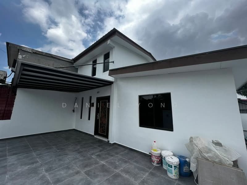Rumah Teres 2 Tingkat untuk Dijual di Bandar Baru Permas Jaya (Permas Jaya) - Daniel Yong - Exterior - PropertyGuru.com.my