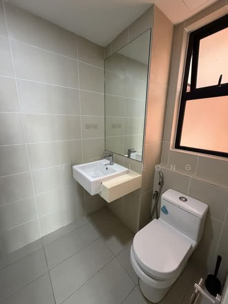 Servis Apartment untuk Dijual di Kanvas SOHO - Johnny Leong - Bathroom - PropertyGuru.com.my