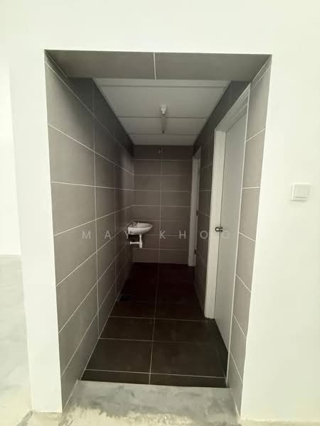 Terrace Factory for Rent in Indahpura Industrial Park (Kulai) - May Khoo - Bathroom - PropertyGuru.com.my