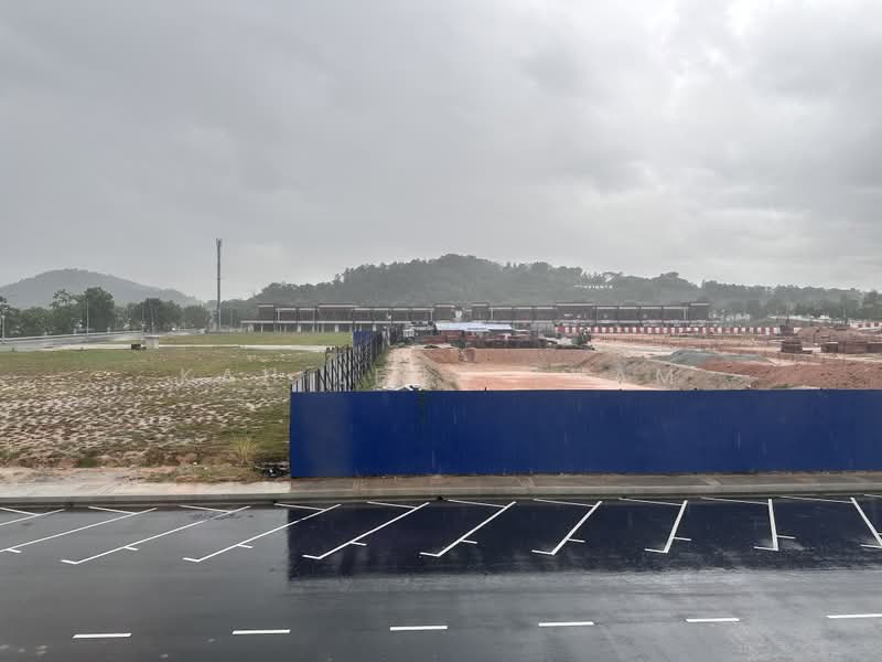 Shop for Rent in Seremban (Negeri Sembilan) - Carine Tham - Exterior - PropertyGuru.com.my