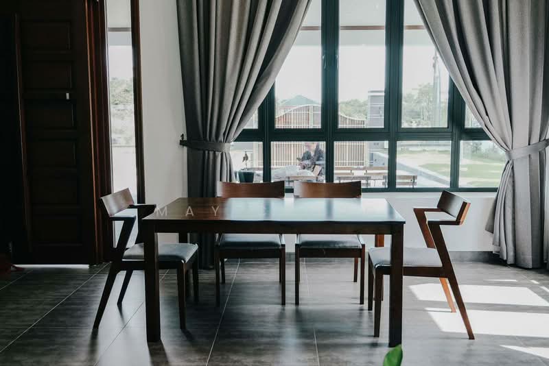 Rumah Banglo untuk Disewa di Bandar Seri Alam (Masai) - May Chong - Dining Room - PropertyGuru.com.my