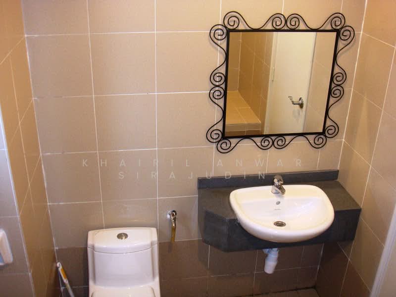Service Residence for Rent at Waldorf Tower - Khairil Anwar Sirajudin - Bathroom - PropertyGuru.com.my