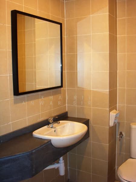 Service Residence for Rent at Waldorf Tower - Khairil Anwar Sirajudin - Bathroom - PropertyGuru.com.my