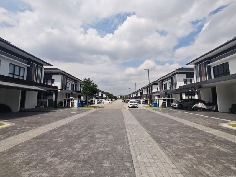 2-storey Terraced House for Sale in Setia Alam (Selangor) - Kelly Teo - Exterior - PropertyGuru.com.my
