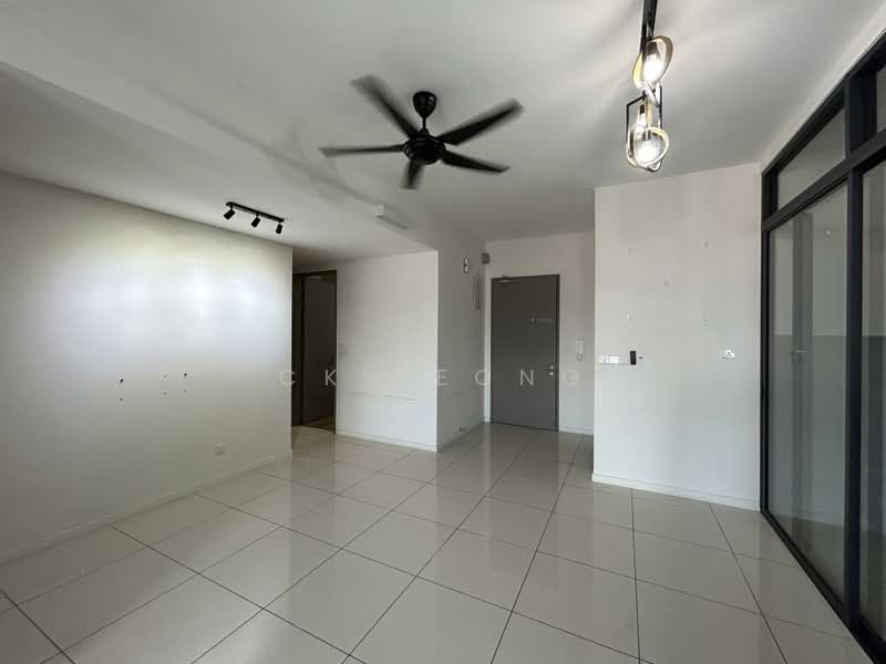 Kondominium untuk Disewa di Bennington Residences @ SkyArena - CK Teong - Living Room - PropertyGuru.com.my